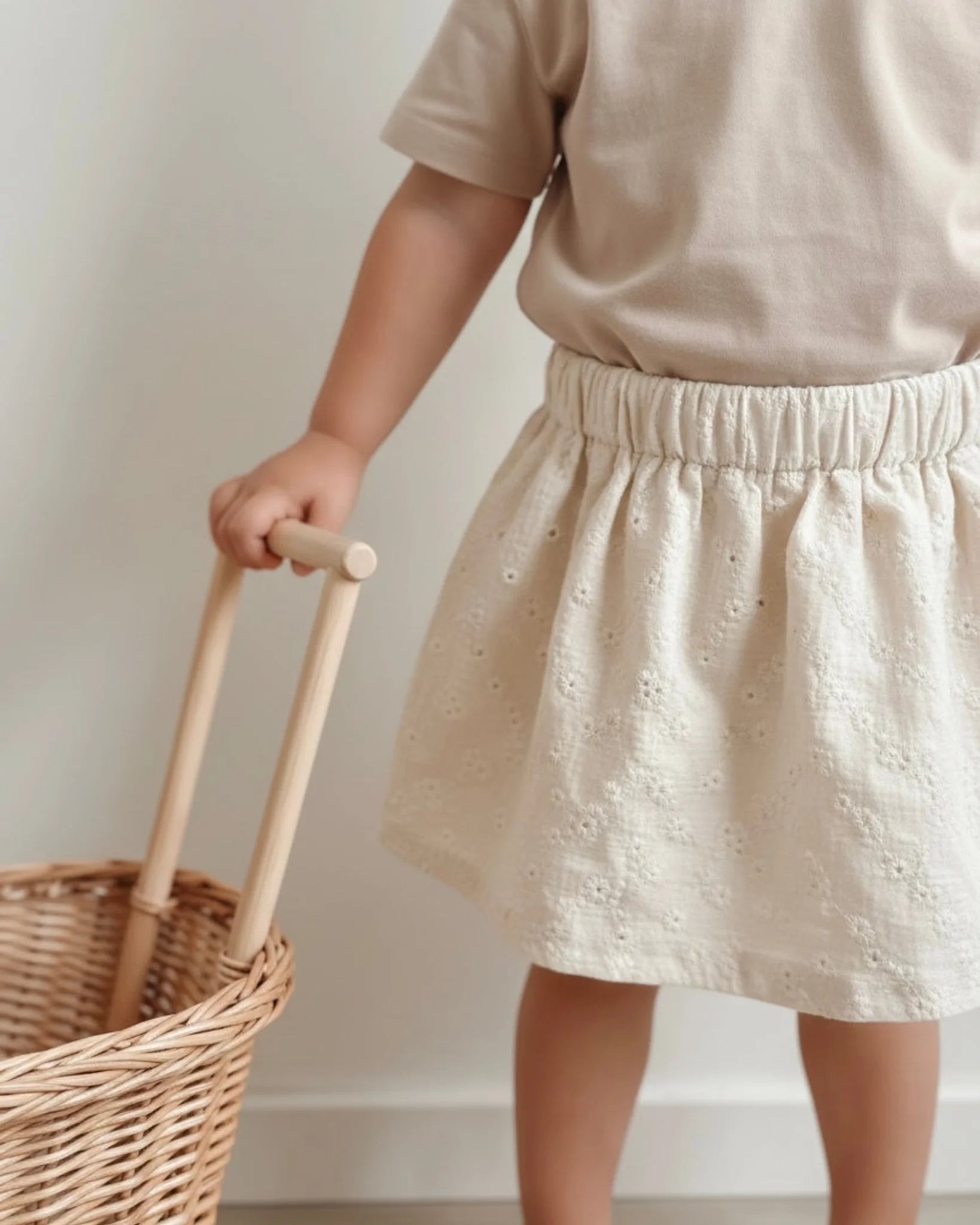 Rokje | Broderie afbeelding 2 - Blossom & Feather