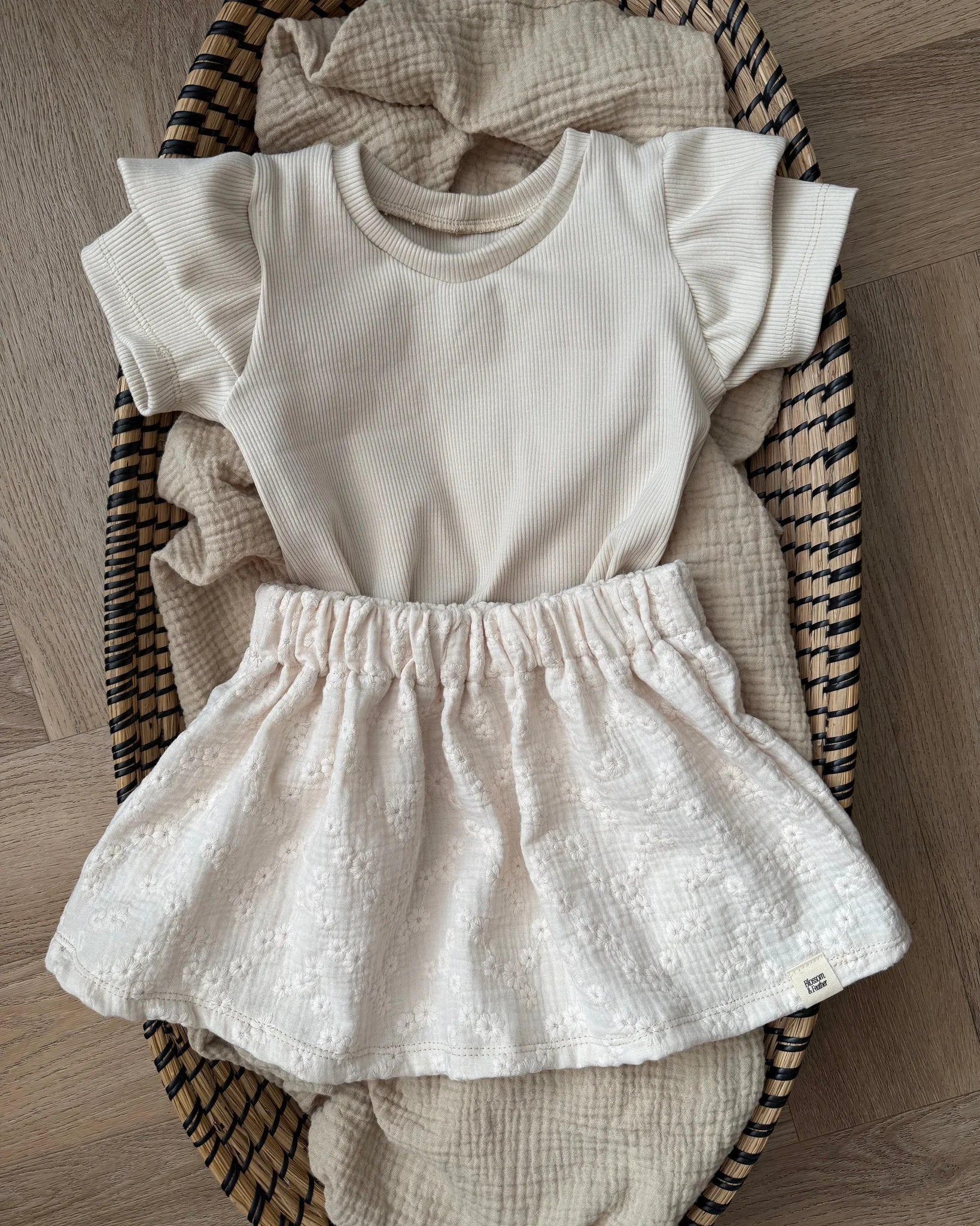 Shirt rib | Crème | Ruffle afbeelding 5 - Blossom & Feather