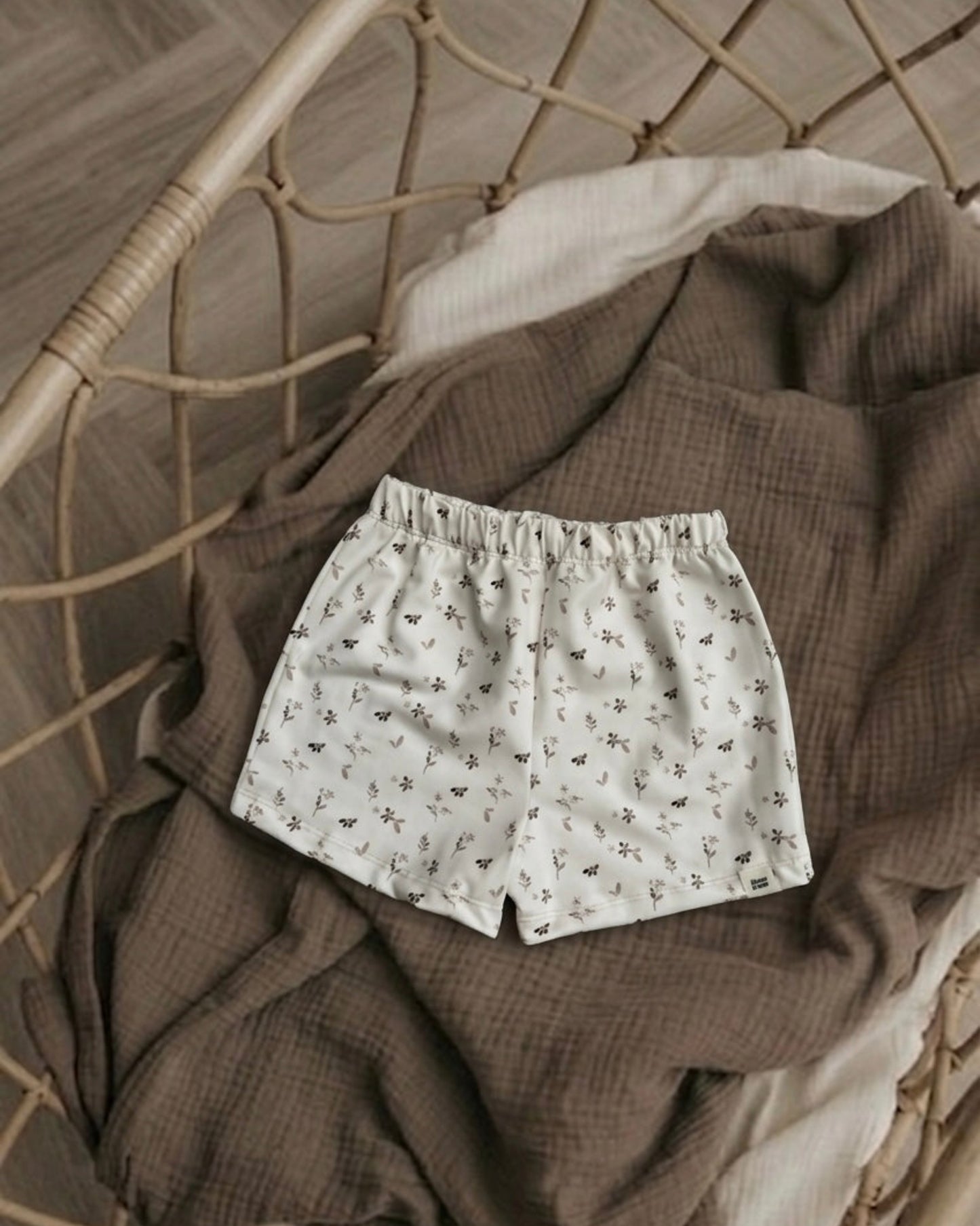 Shortje | Jula afbeelding 2 - Blossom & Feather