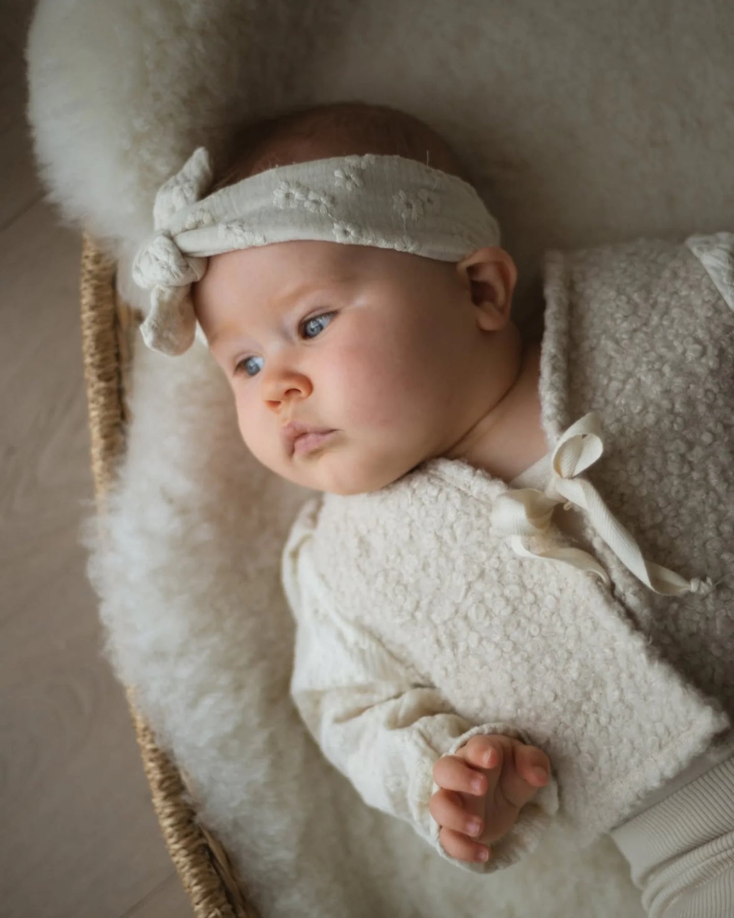 Teddy Gilet | Broderie | Ecru afbeelding 3 - Blossom & Feather