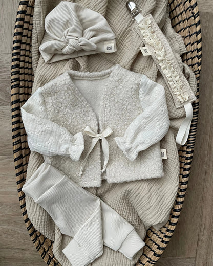 Teddy Gilet | Broderie | Ecru afbeelding 6 - Blossom & Feather