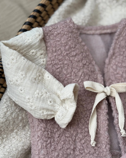 Teddy gilet | Broderie | Oudroze afbeelding 2 - Blossom & Feather