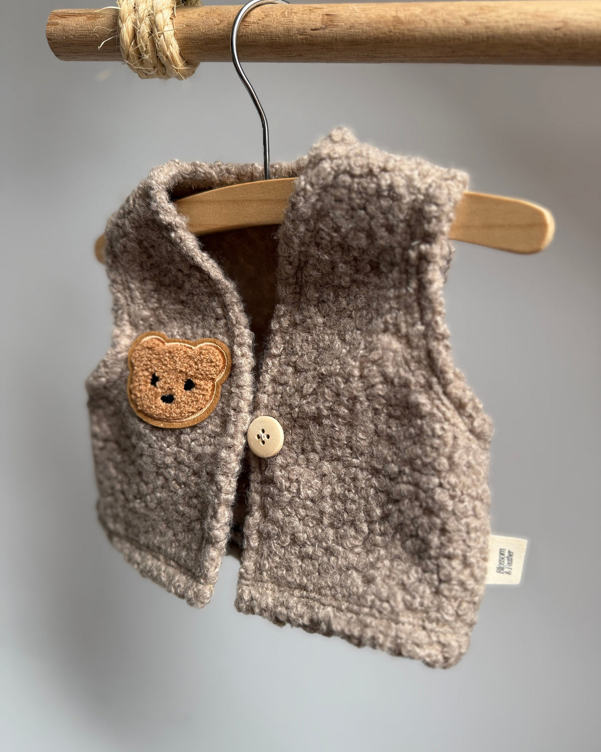 Teddy gilet | Taupe | Bear image 2 - Blossom & Feather