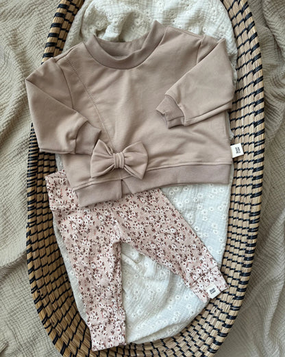 Trui met strik | Donker beige afbeelding 3 - Blossom & Feather