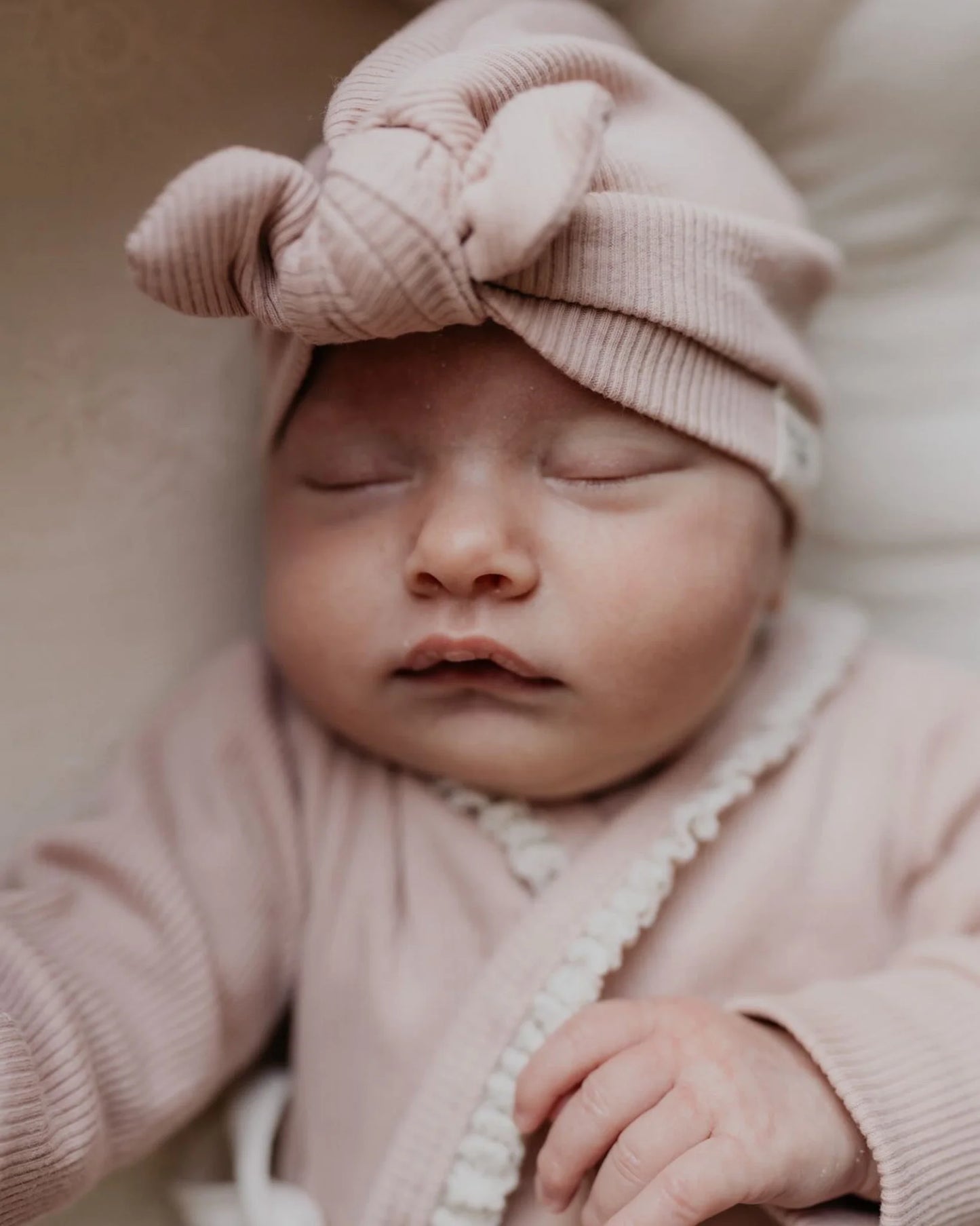 Turban mutsje rib | Nude roze afbeelding 2 - Blossom & Feather