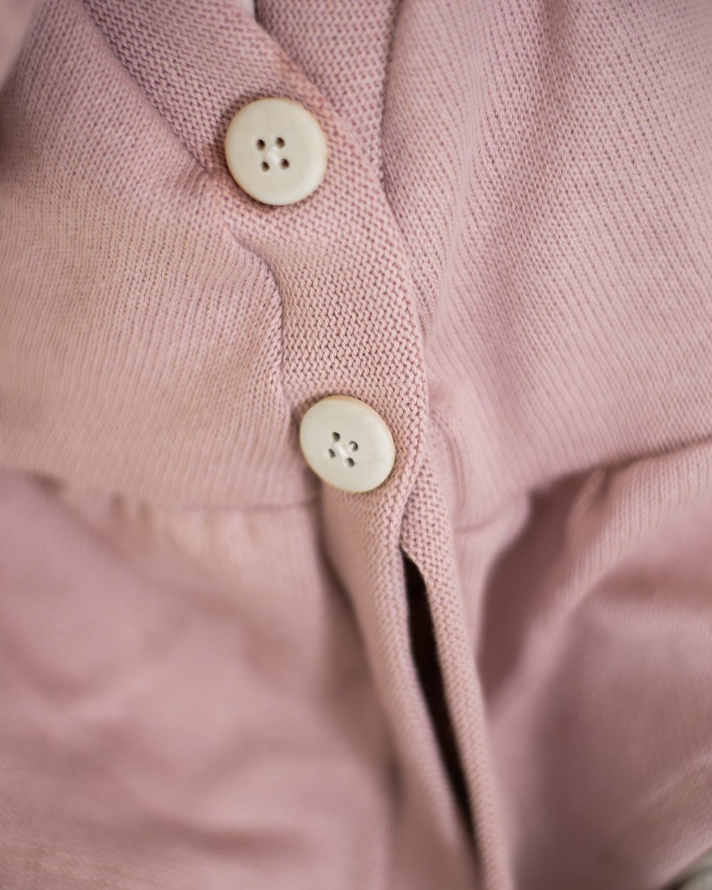 Vestje | 100% Baby knit | Oudroze afbeelding 4 - Blossom & Feather