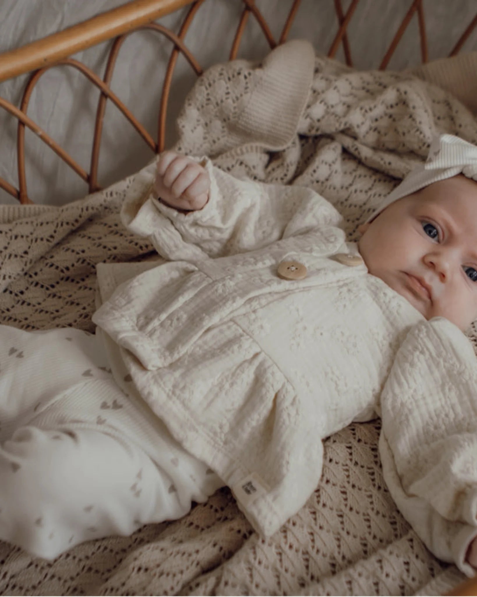 Vestje | Broderie | Ecru afbeelding 3 - Blossom & Feather